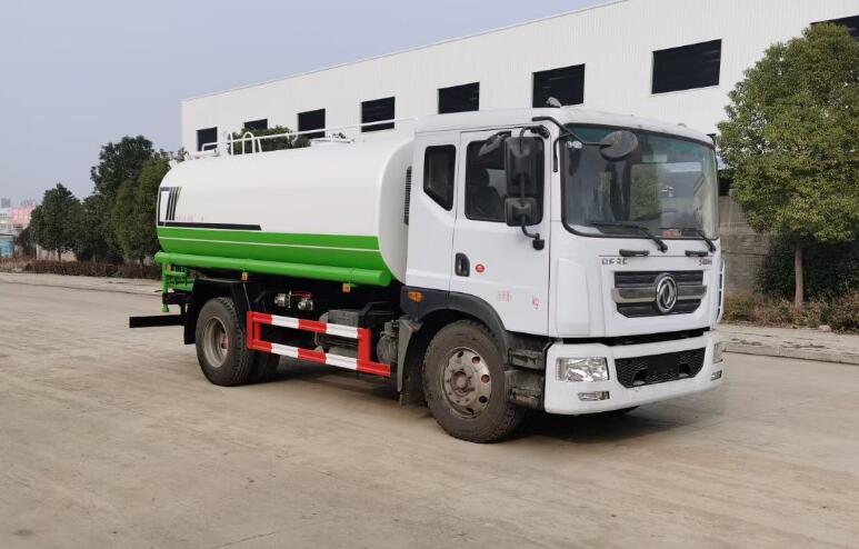 東風(fēng)D9灑水車