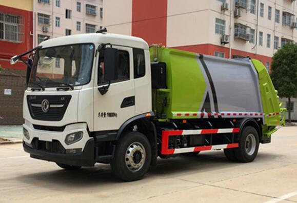 東風(fēng)天錦壓縮式垃圾車