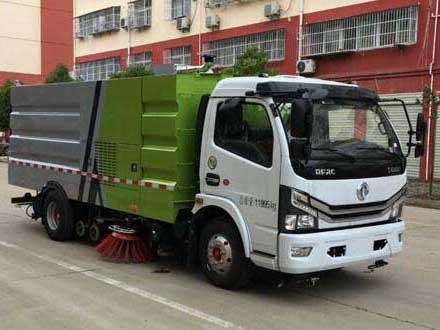 東風多利卡洗掃車